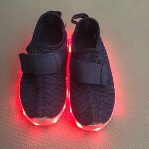 Little kids size 10 light up shoes in Navy